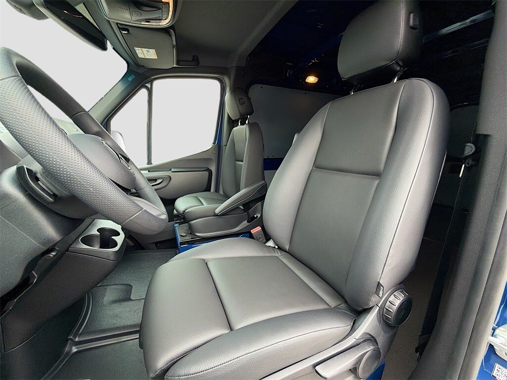 2026 Mercedes-Benz Sprinter Cargo Van Base - Photo 12