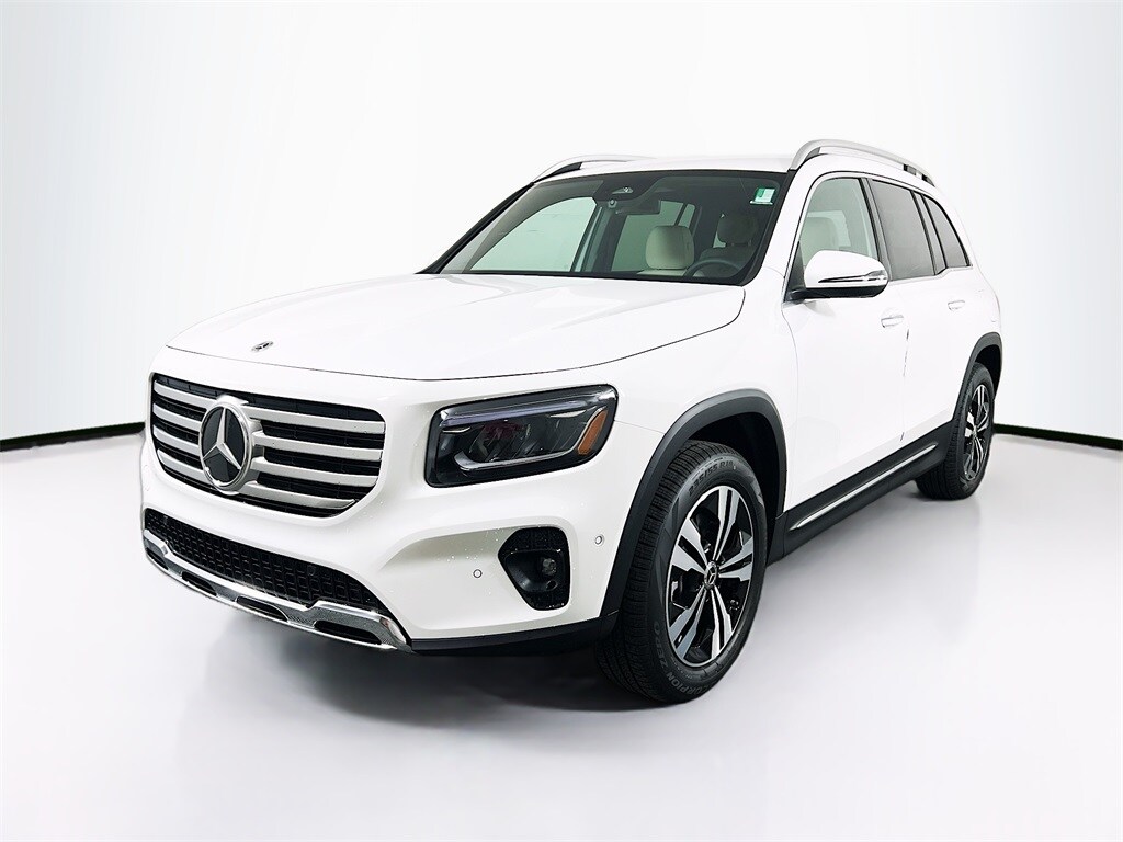 2025 Mercedes Benz GLB 250 4MATIC photo 3