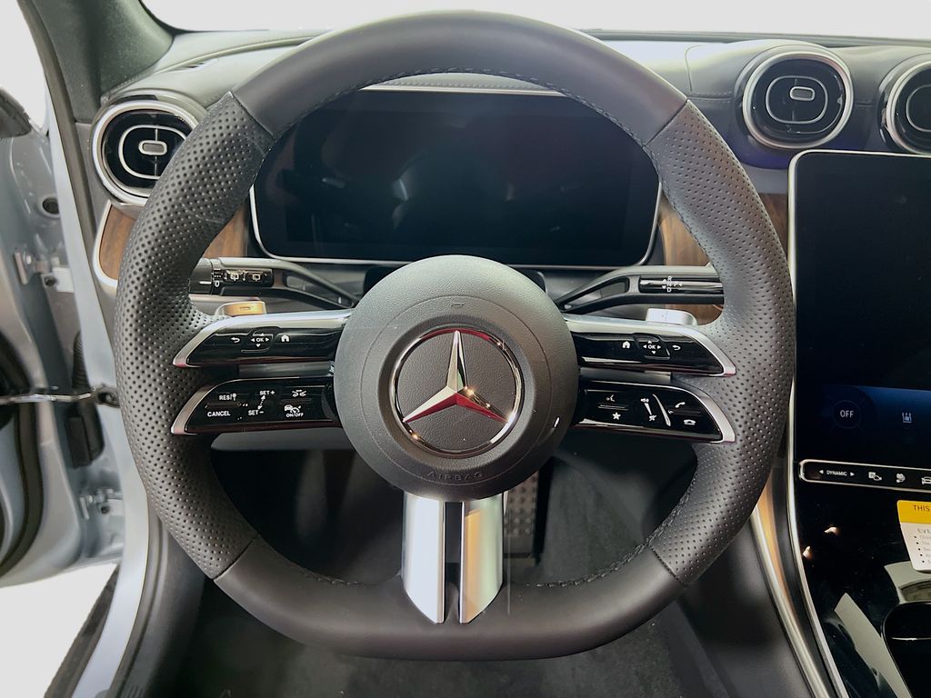 2025 Mercedes-Benz GLC Base - Photo 13