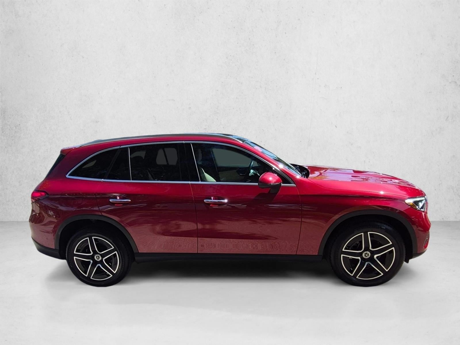 2026 Mercedes-Benz GLC Base - Photo 4