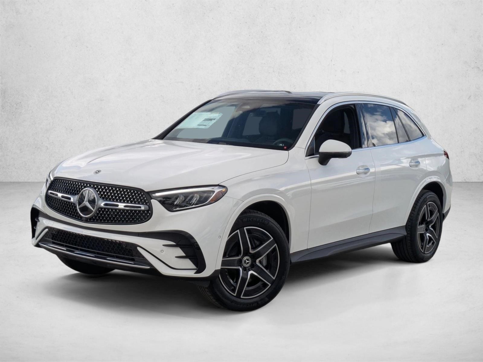 2026 Mercedes-Benz GLC Base's photo