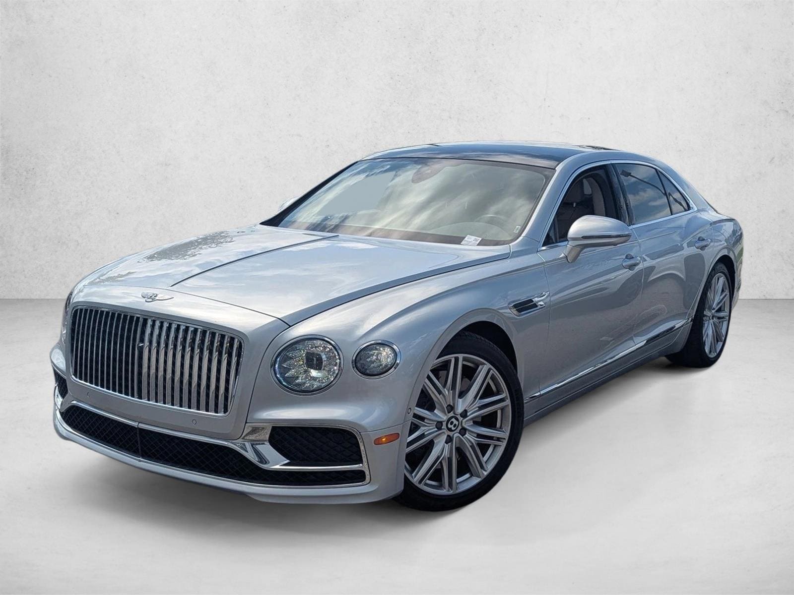 2023 Bentley Flying Spur's photo
