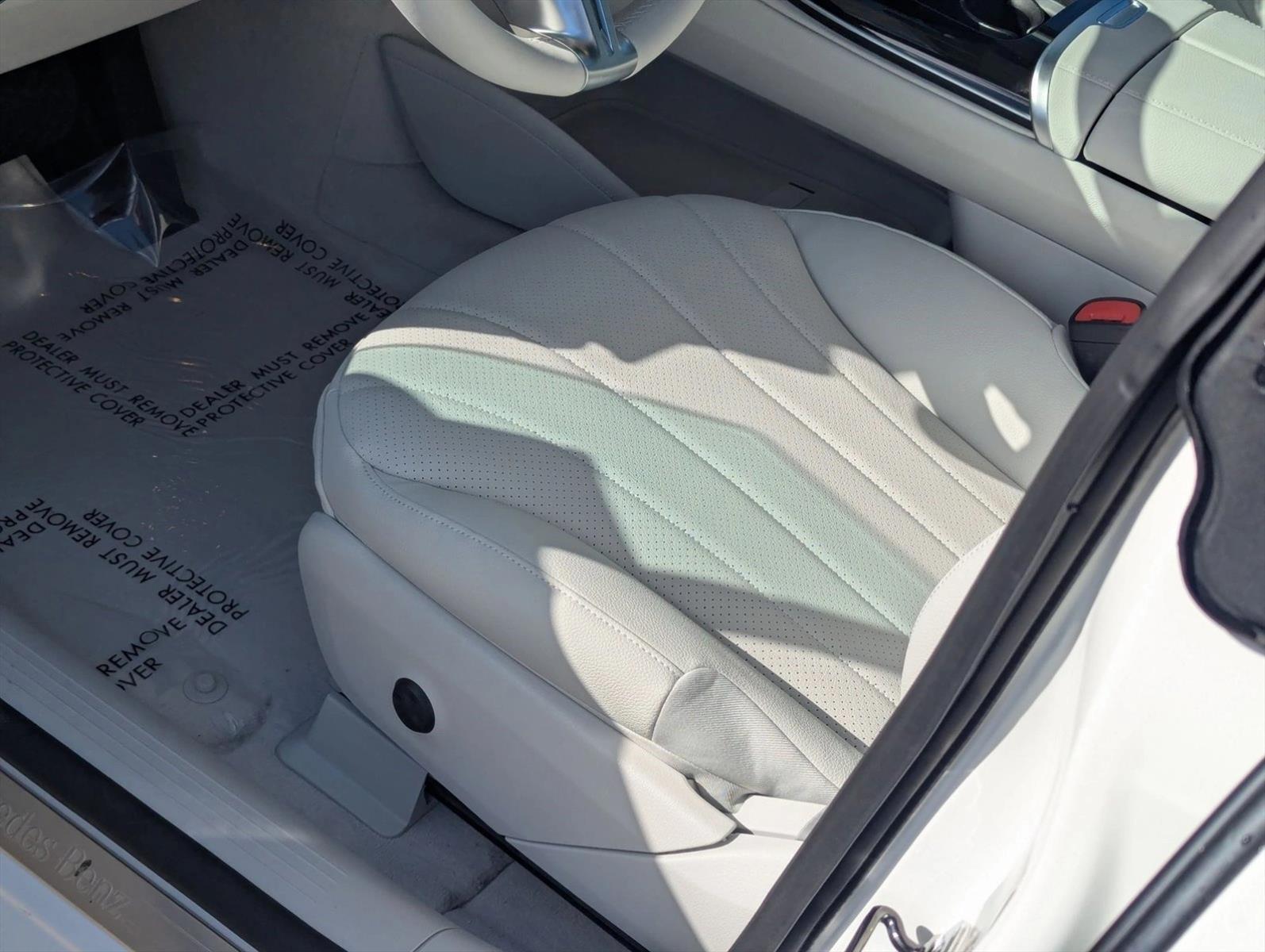 2026 Mercedes Benz EQE Sedan photo 4