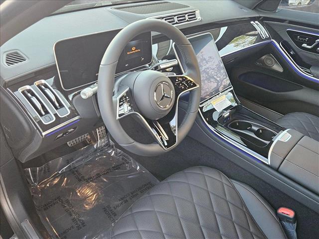 2025 Mercedes Benz S 450 580 4MATIC photo 3
