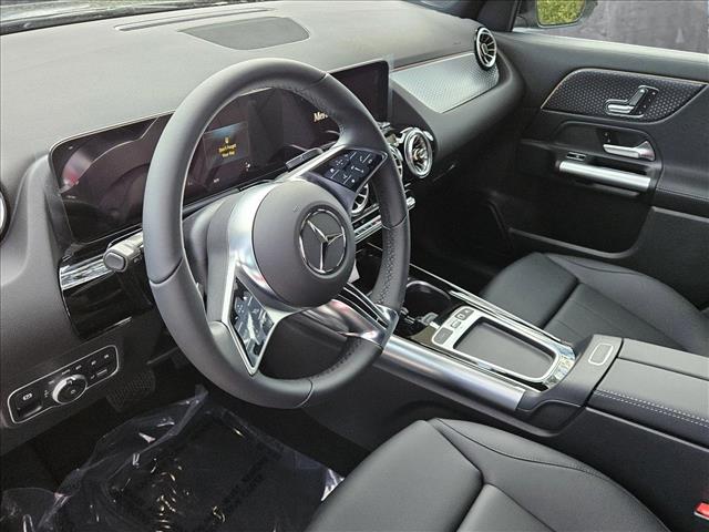 2025 Mercedes Benz GLA 250 photo 3