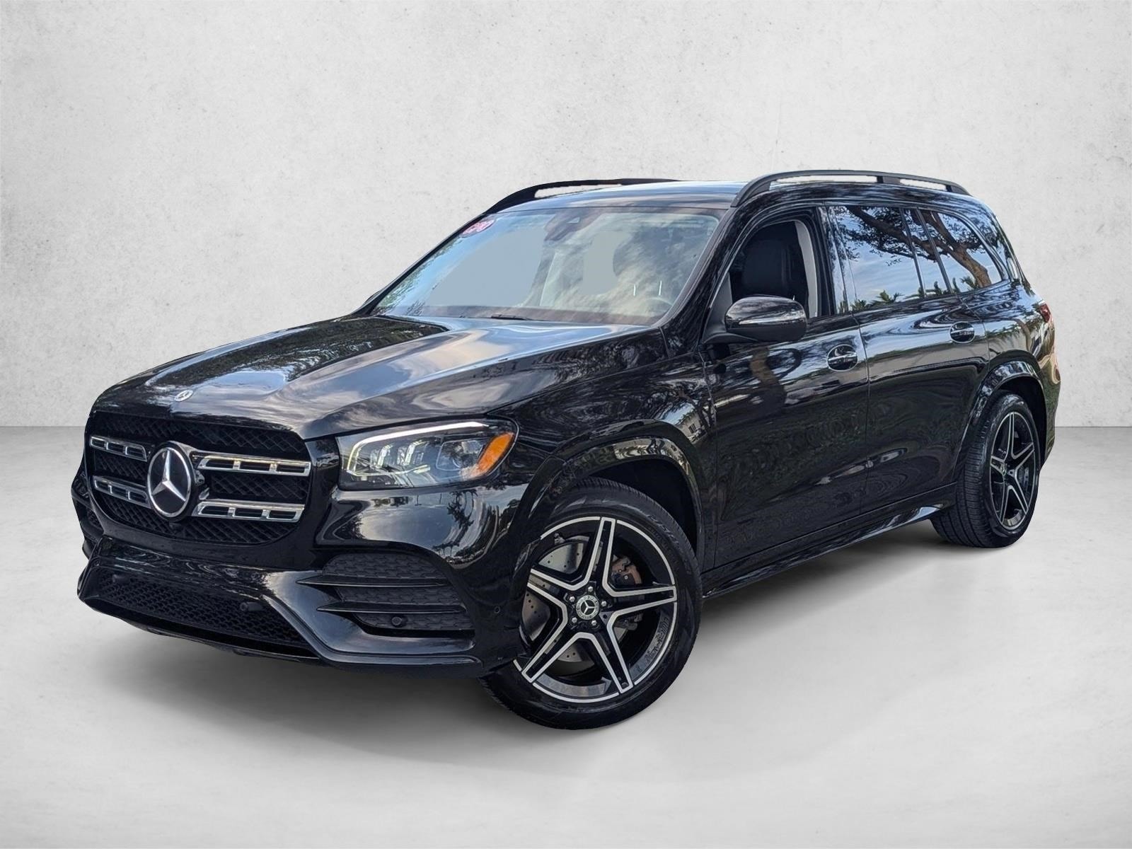 2023 Mercedes-Benz GLS Base's photo