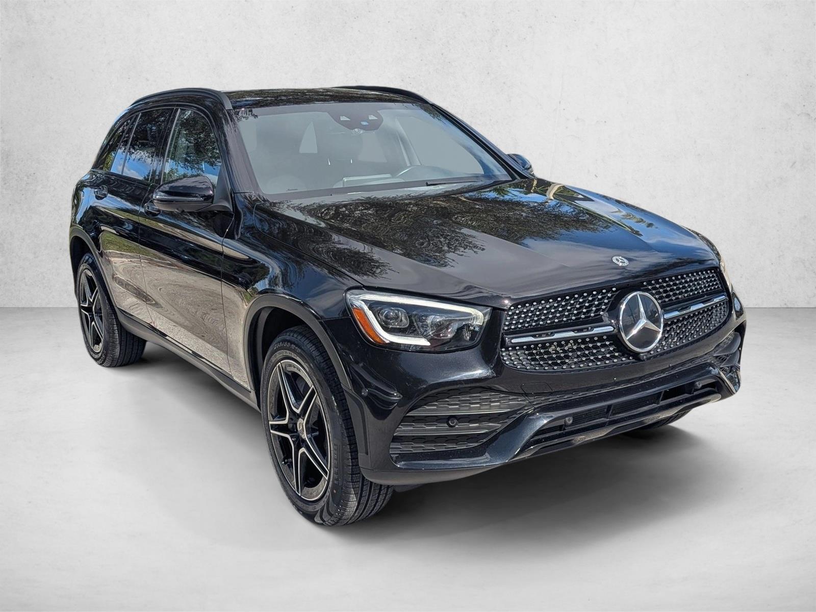 2020 Mercedes Benz GLC 300 4MATIC photo 3