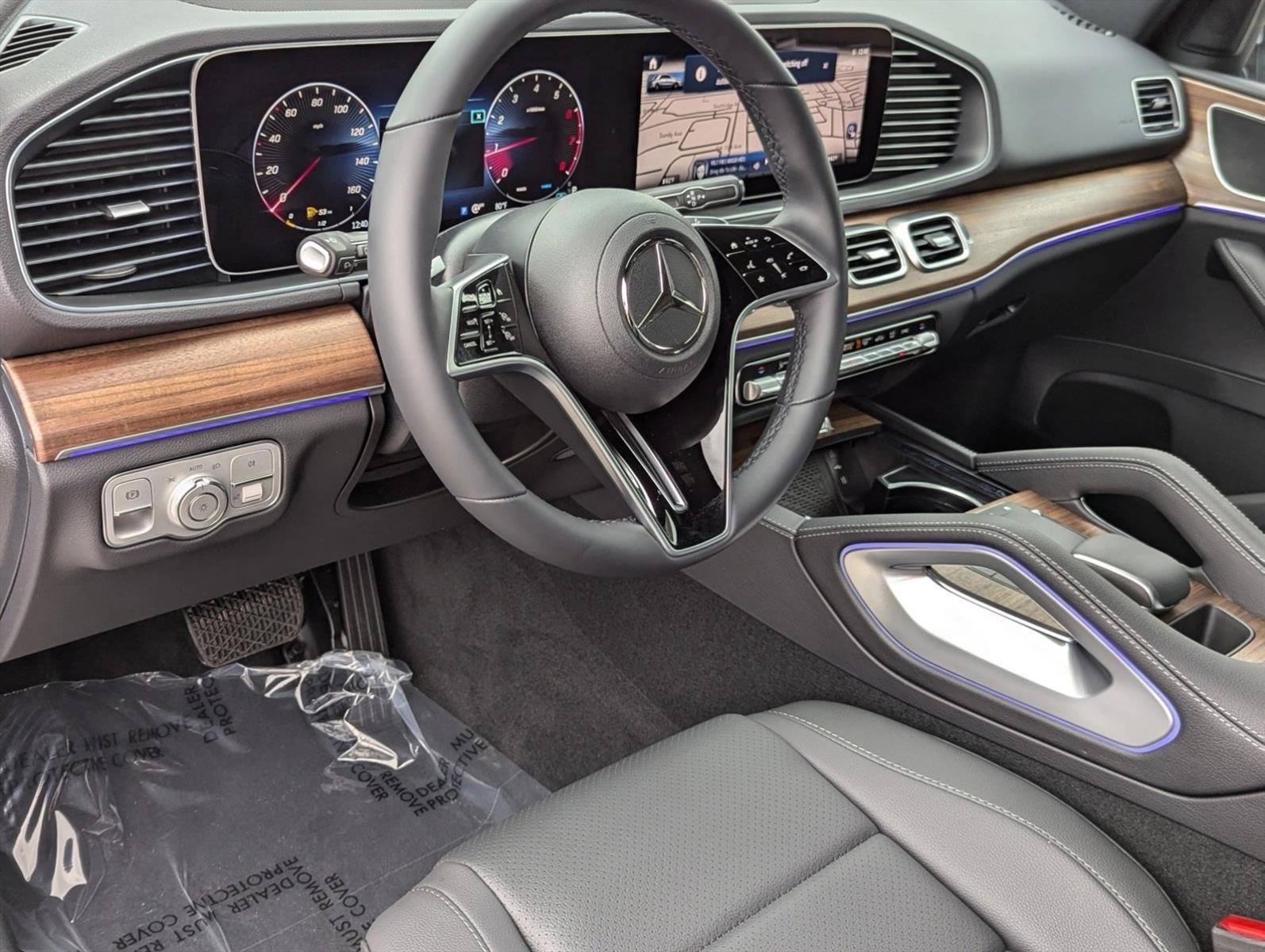 2025 Mercedes Benz GLE 350 4MATIC photo 3