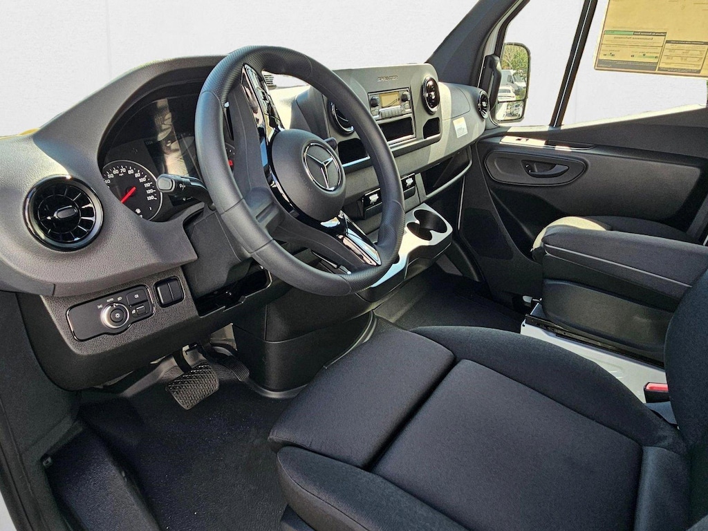 New 2025 Mercedes-Benz Sprinter Cargo Van 2500 Standard Roof I4 Diesel 144" RWD Van Cargo Van