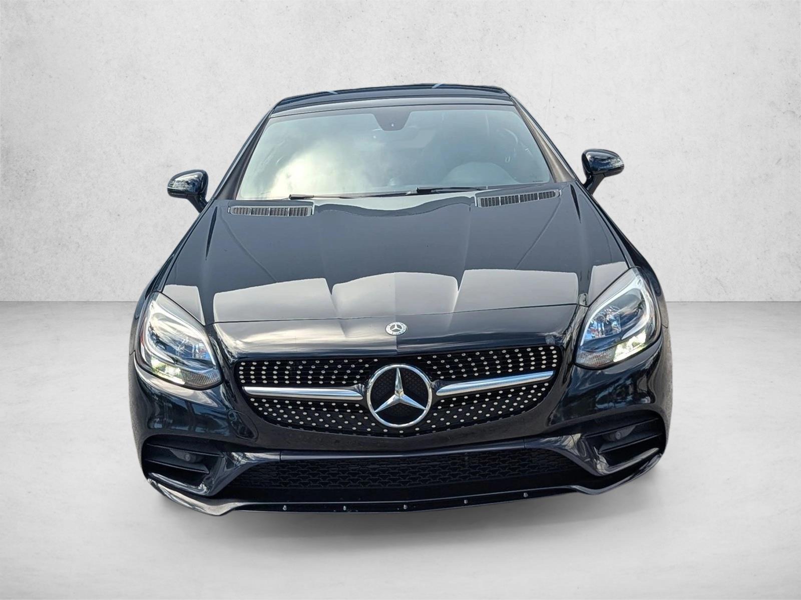 2019 Mercedes Benz SLC 300 photo 2