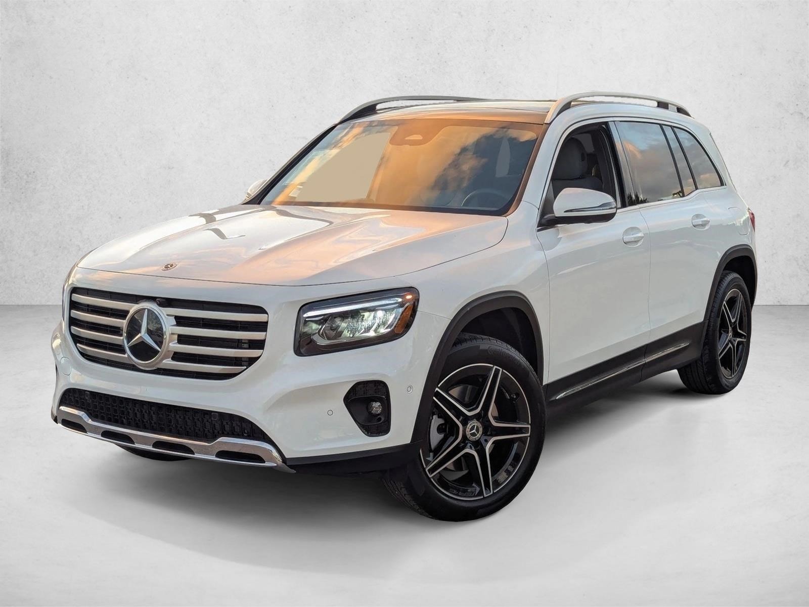 2026 Mercedes-Benz GLB GLB 250's photo