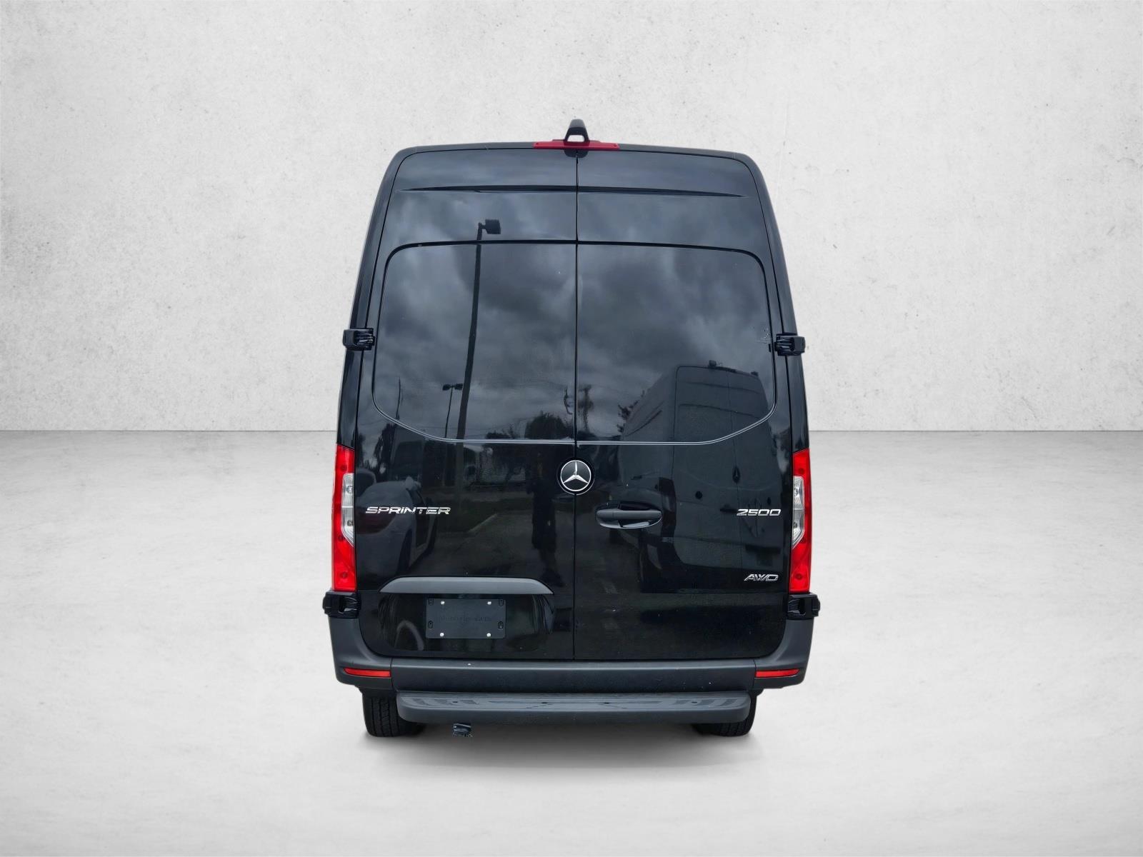 2025 Mercedes-Benz Sprinter Cargo Van Base - Photo 8