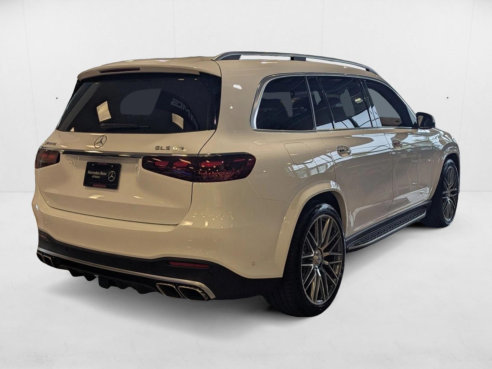 2026 Mercedes Benz GLS AMG 63 4MATIC photo 2