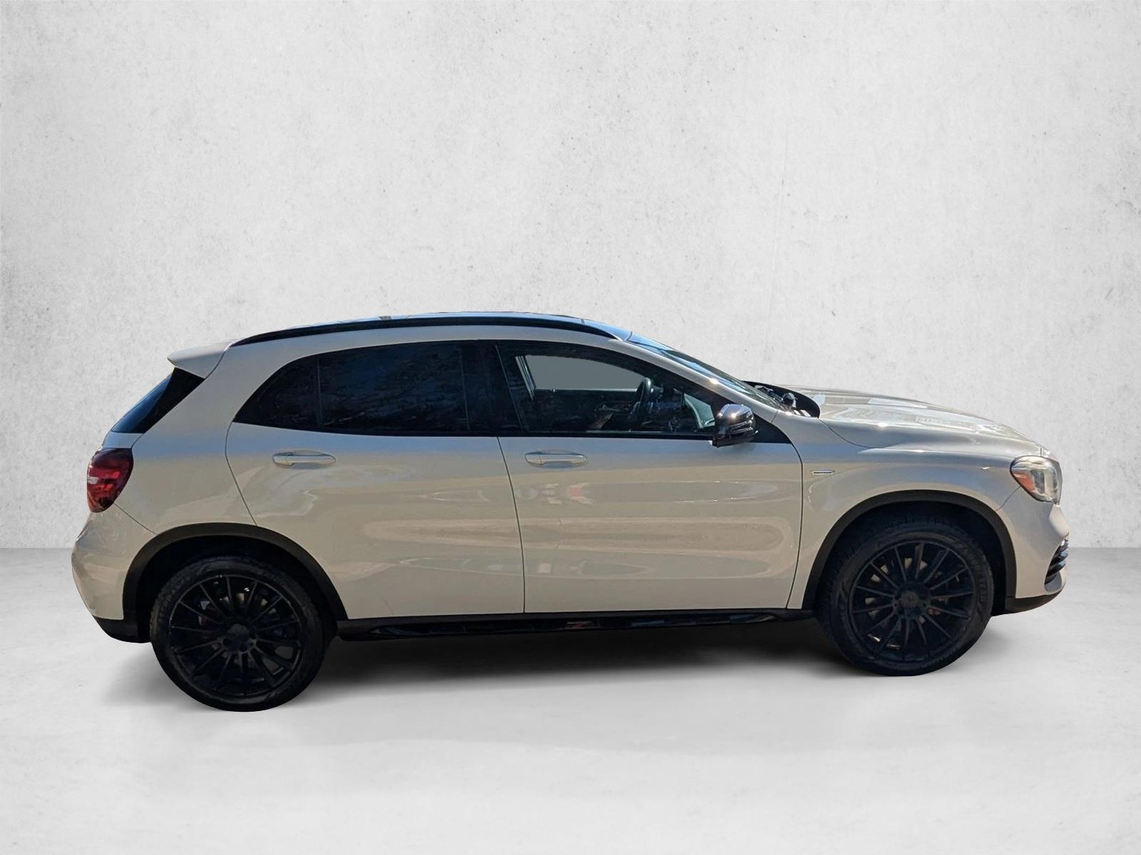 2018 Mercedes Benz GLA 250 4MATIC photo 4