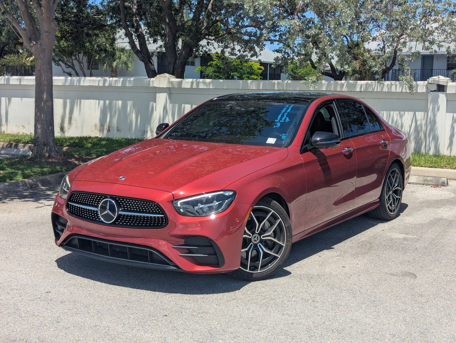 2022 Mercedes-Benz E-Class E350's photo