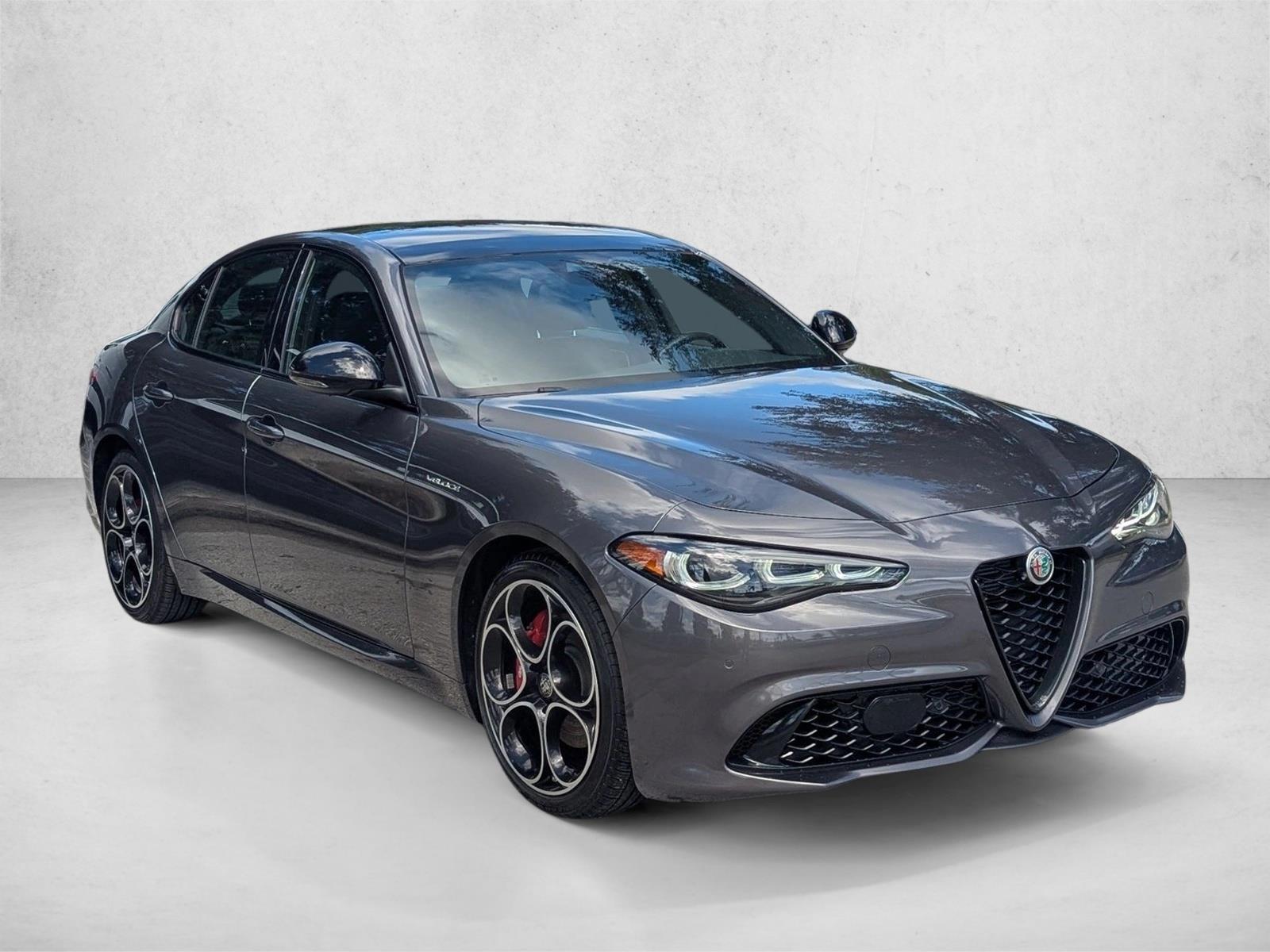 2024 Alfa Romeo Giulia Ti photo 3