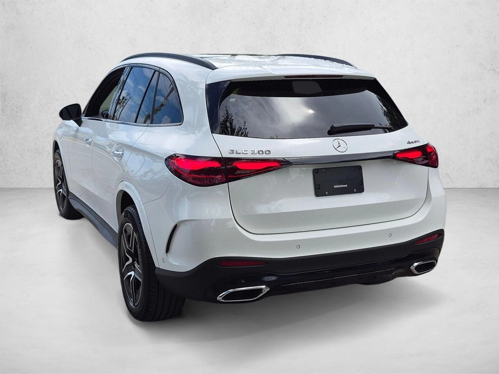 2026 Mercedes-Benz GLC Base - Photo 8