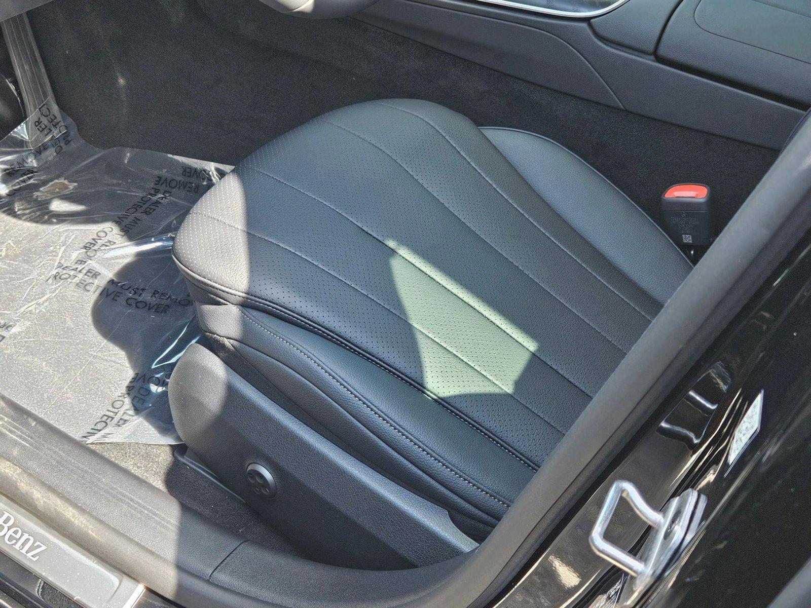 2025 Mercedes Benz E 350 4MATIC Sedan photo 3