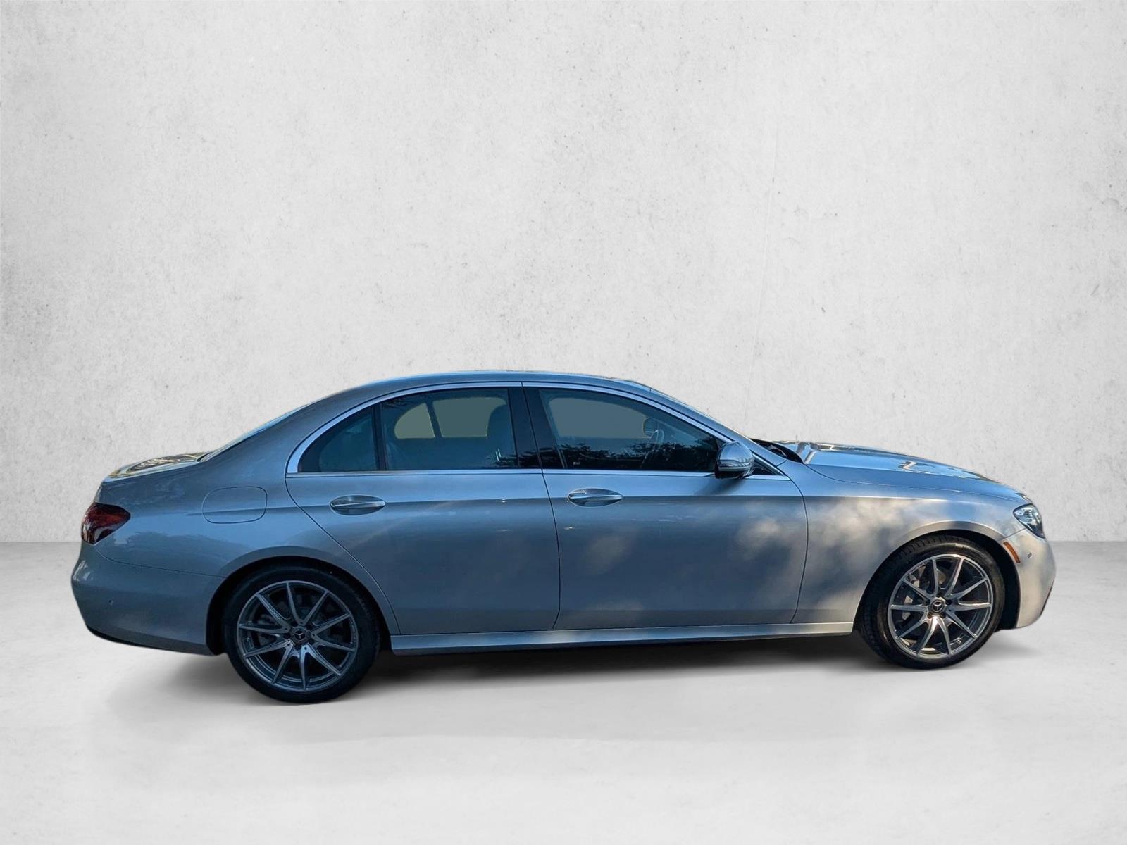 2023 Mercedes Benz E 450 4MATIC Sedan photo 4