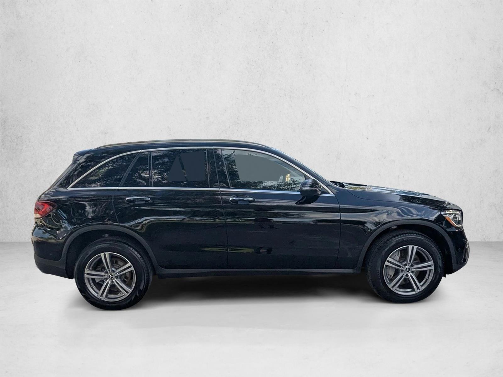 2022 Mercedes Benz GLC 300 4MATIC photo 4