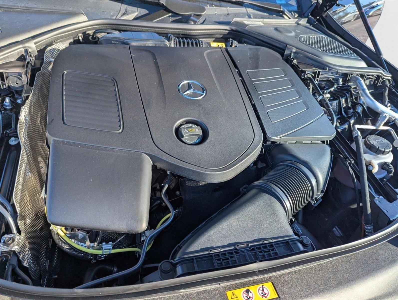 2025 Mercedes-Benz E-Class E350 - Photo 15