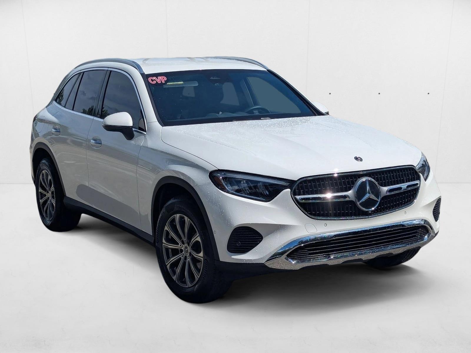 2025 Mercedes Benz GLC 300 4MATIC photo 3