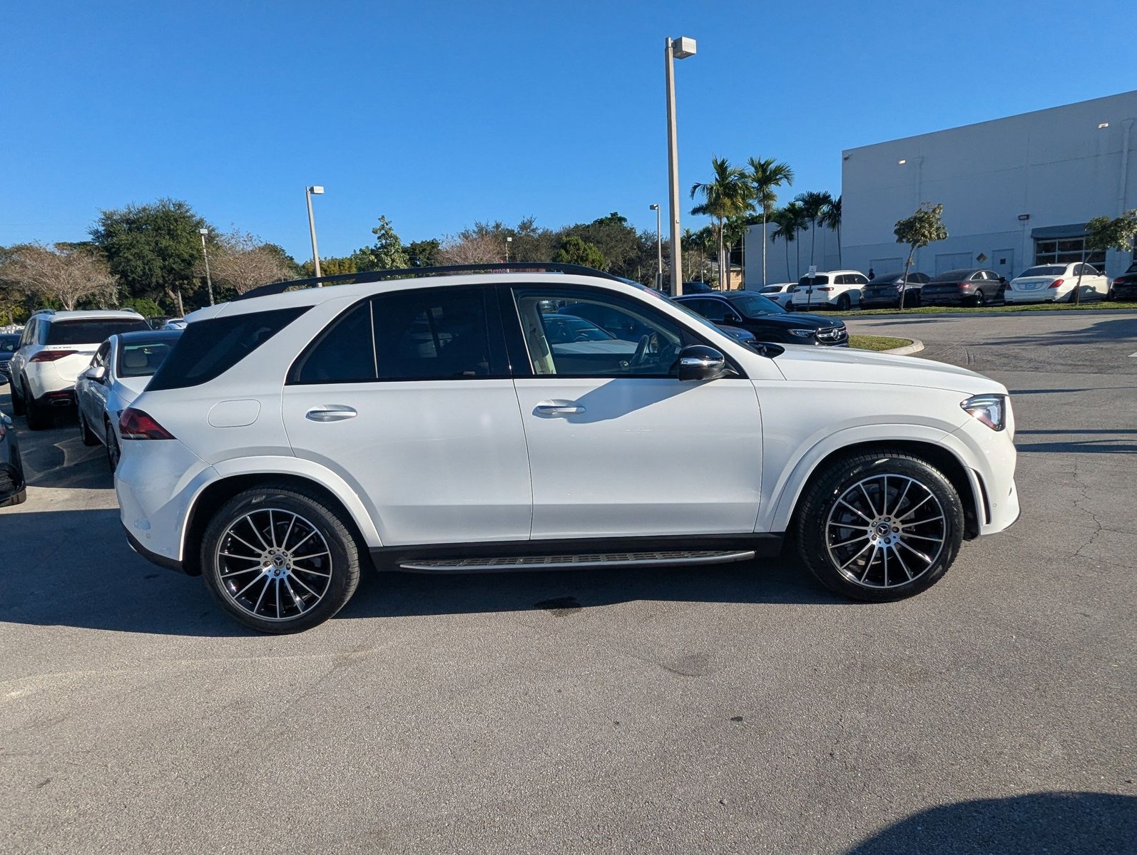 2023 Mercedes Benz GLE 350 photo 4