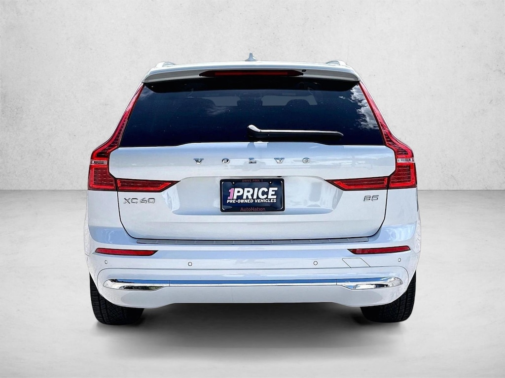 Used 2022 Volvo XC60 B5 FWD Inscription SUV