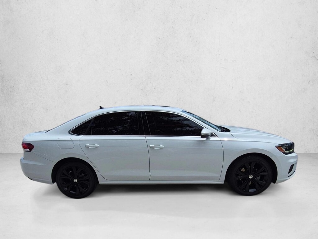 Used 2021 Volkswagen Passat 2.0T SE Sedan