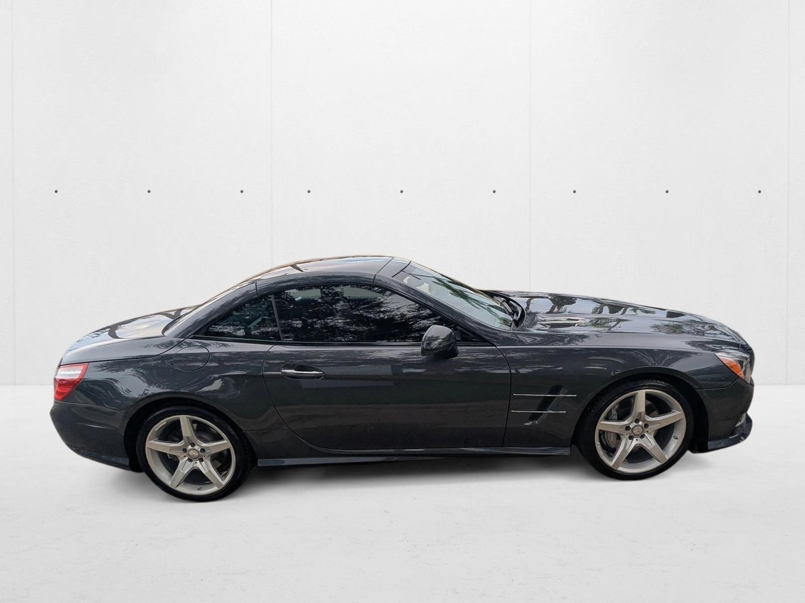2015 Mercedes Benz SL 400 photo 4