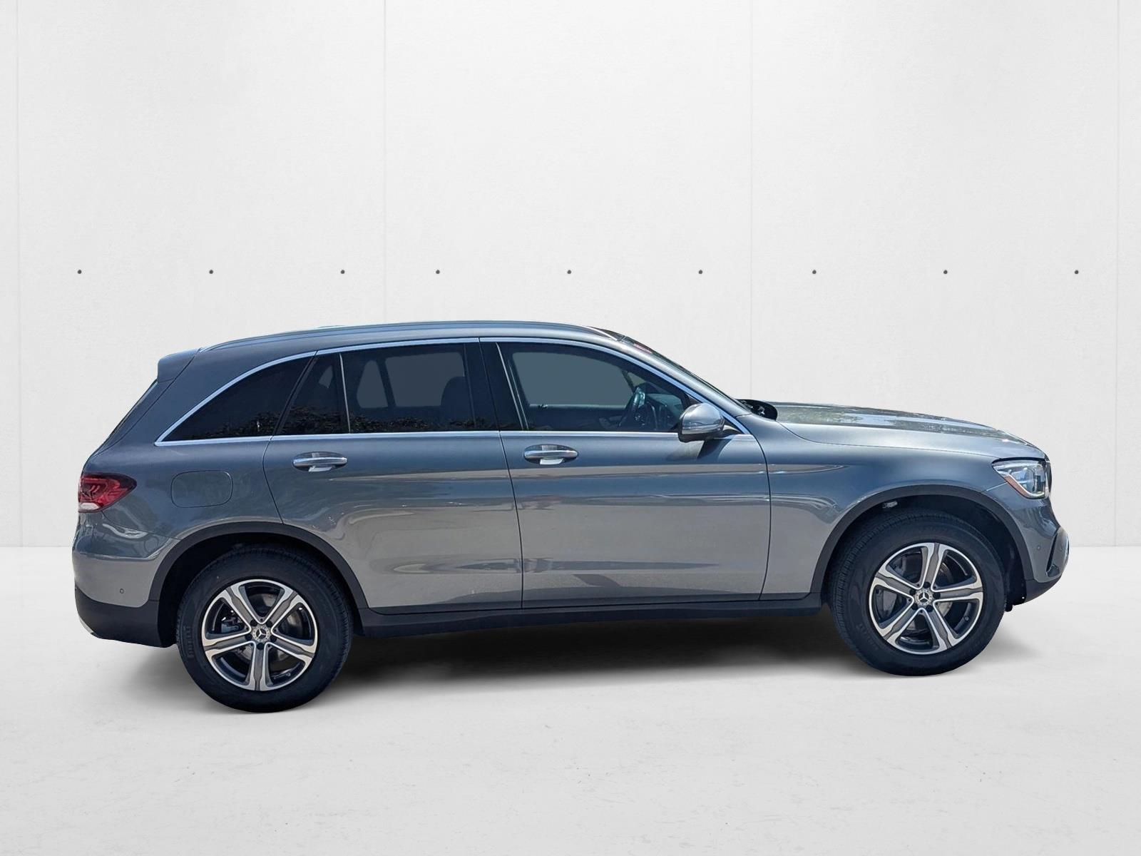 2020 Mercedes Benz GLC 300 photo 3
