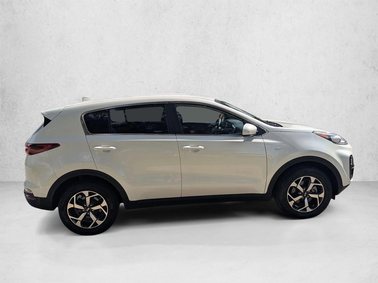 2022 Kia Sportage LX photo 4