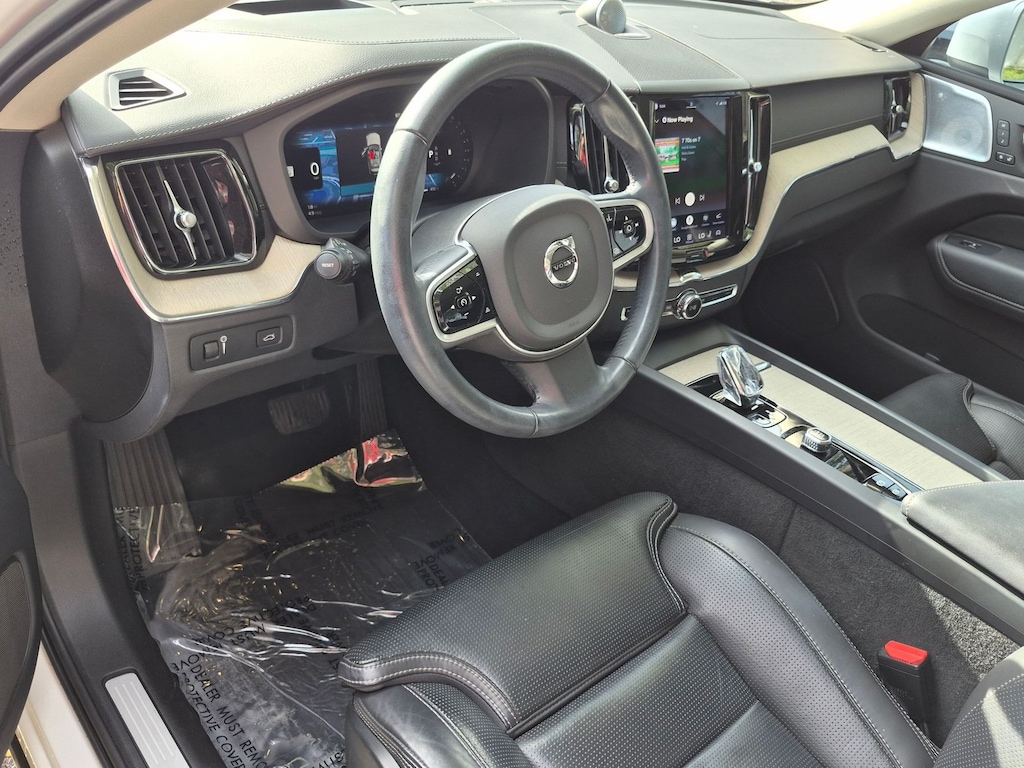Used 2022 Volvo XC60 B5 FWD Inscription SUV