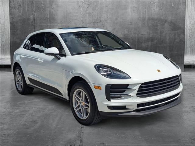2021 Porsche Macan Base photo 3