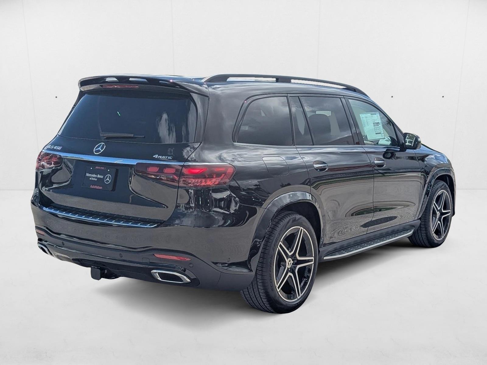 2026 Mercedes Benz GLS AMG 63 4MATIC photo 2