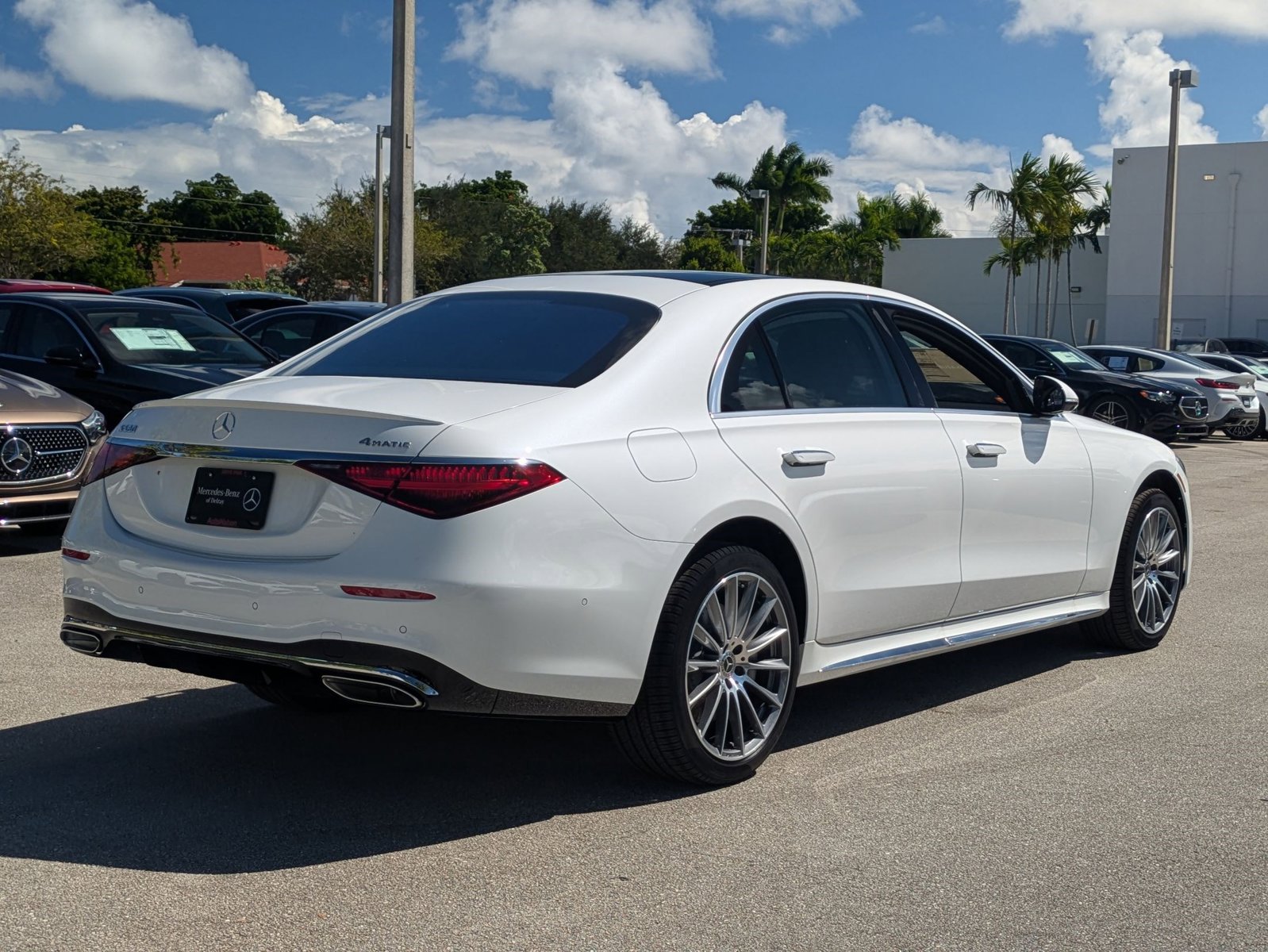 2026 Mercedes Benz S 580 4MATIC photo 2