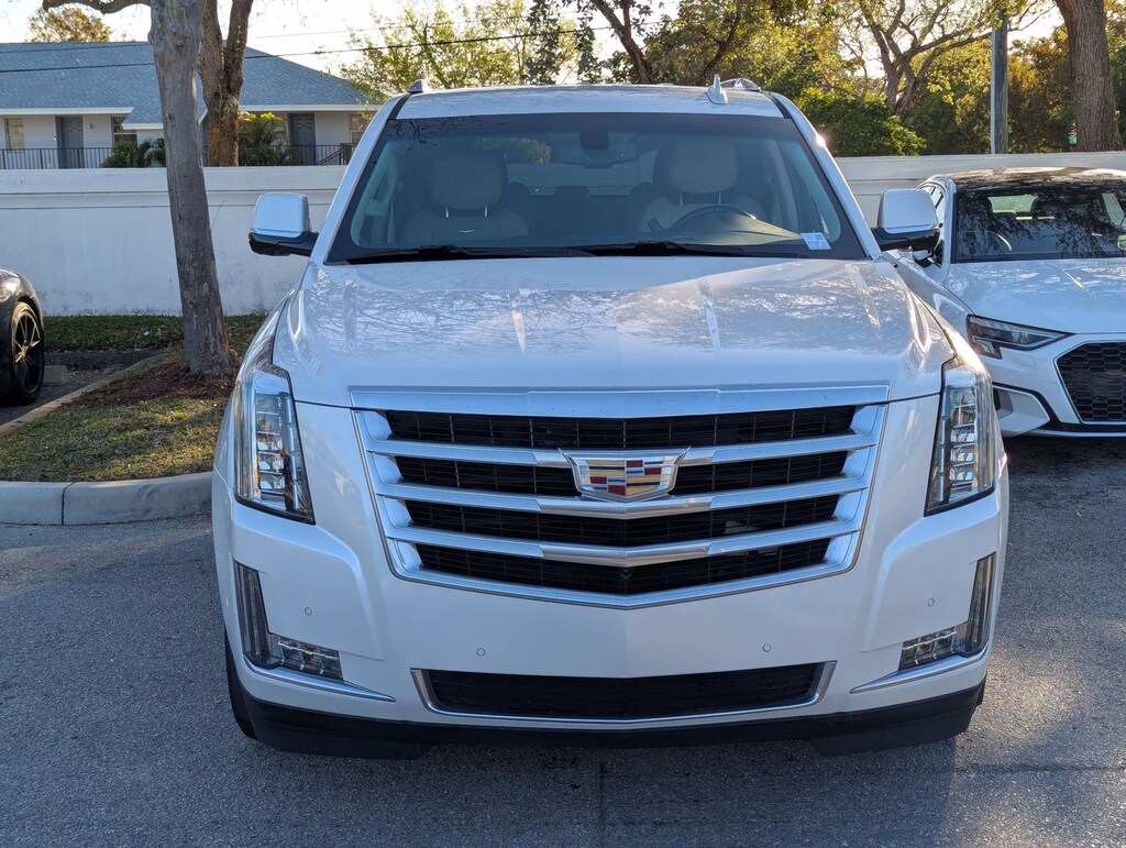 Used 2018 CADILLAC Escalade SUV