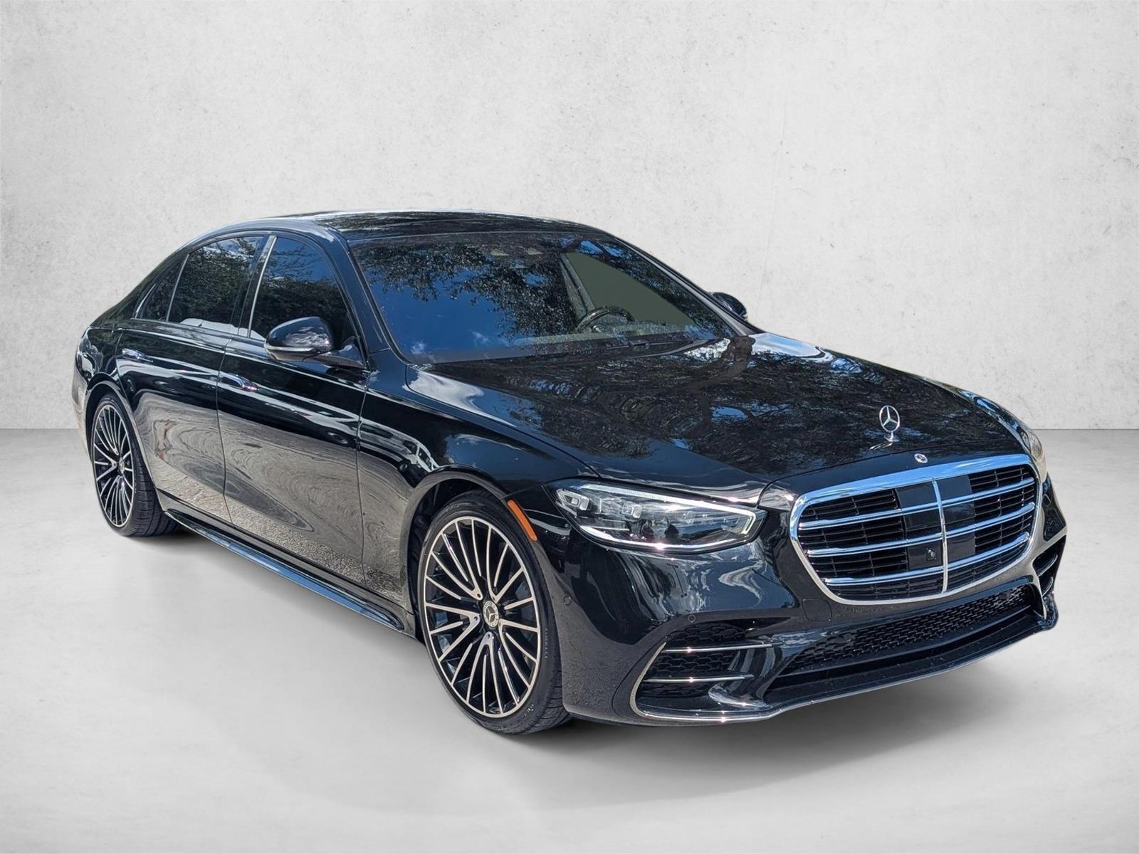 2024 Mercedes Benz S 580 4MATIC photo 3