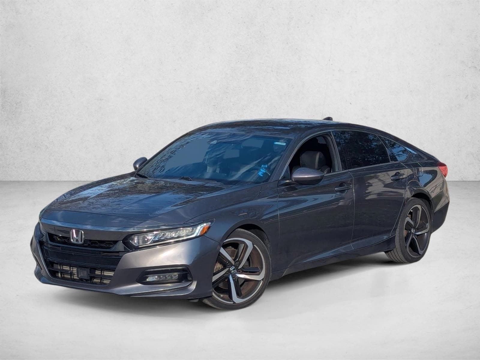 2018 Honda Accord Sport's photo