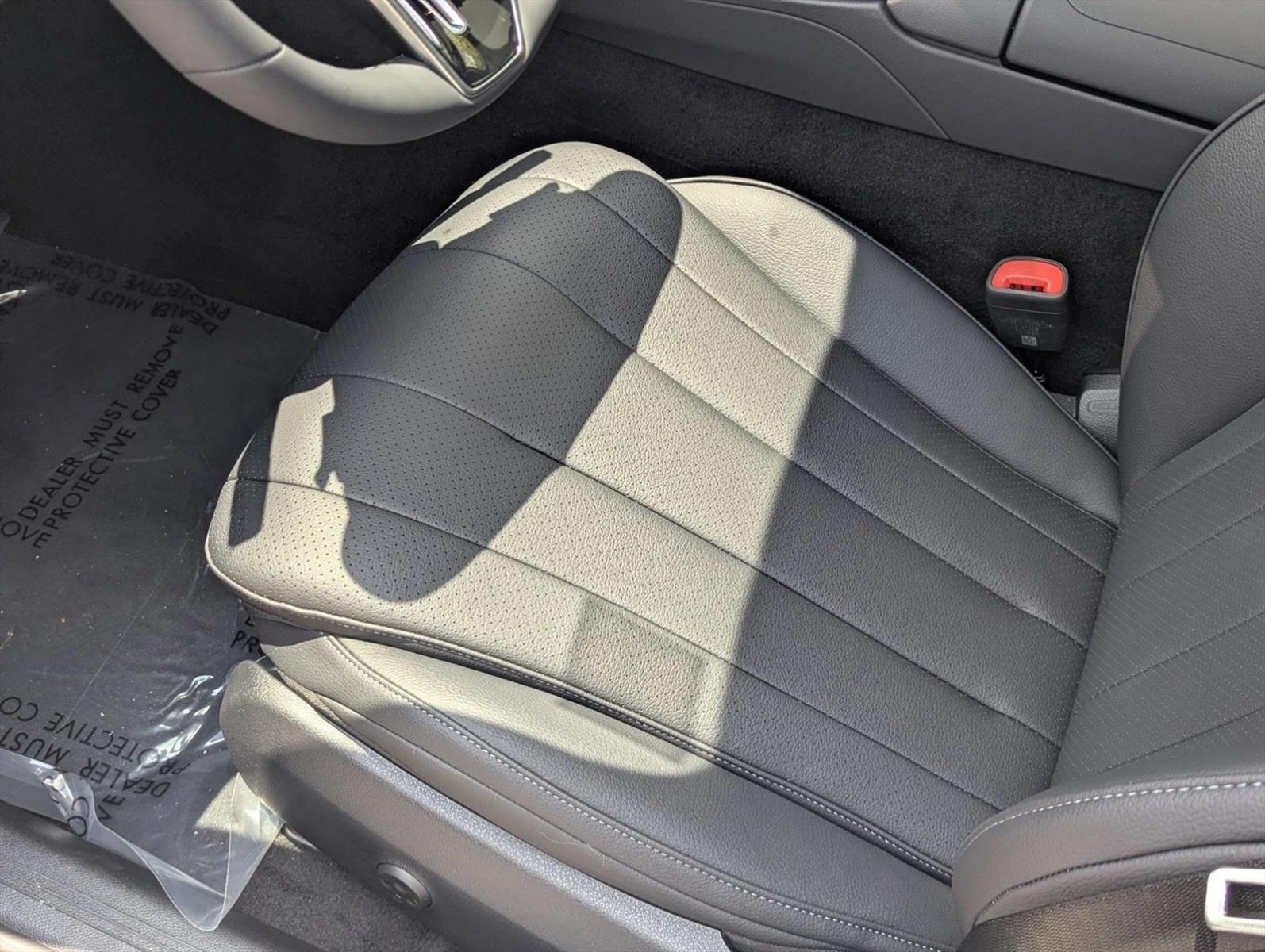 2026 Mercedes Benz E 350 Sedan photo 4