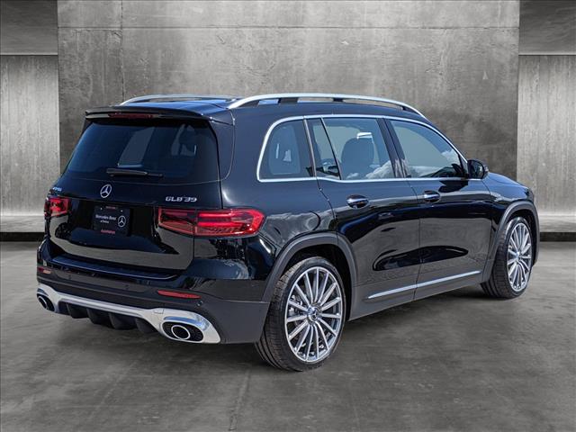 2024 Mercedes Benz GLB AMG 35 4MATIC photo 2