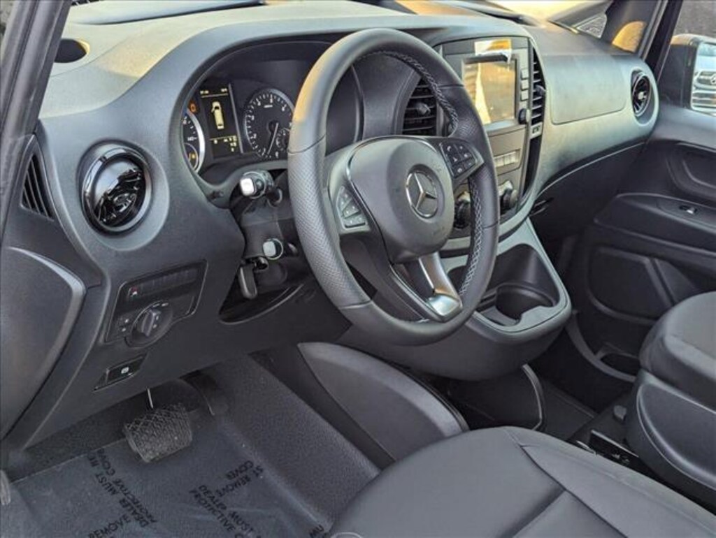 2023 MercedesBenz Metris Passenger Van Standard Roof 126" Wheelbase