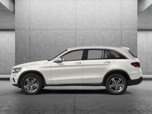 2022 Mercedes Benz GLC 300 photo 3
