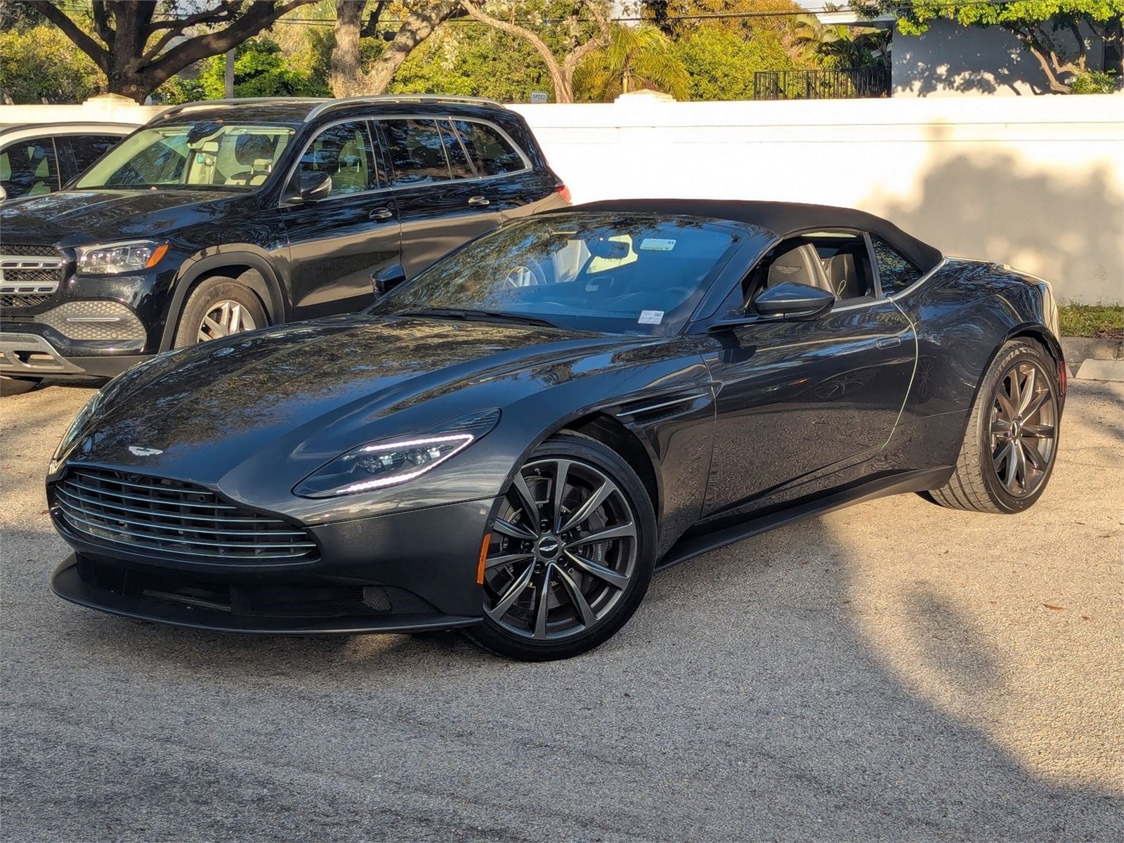 2020 Aston Martin DB11 Base