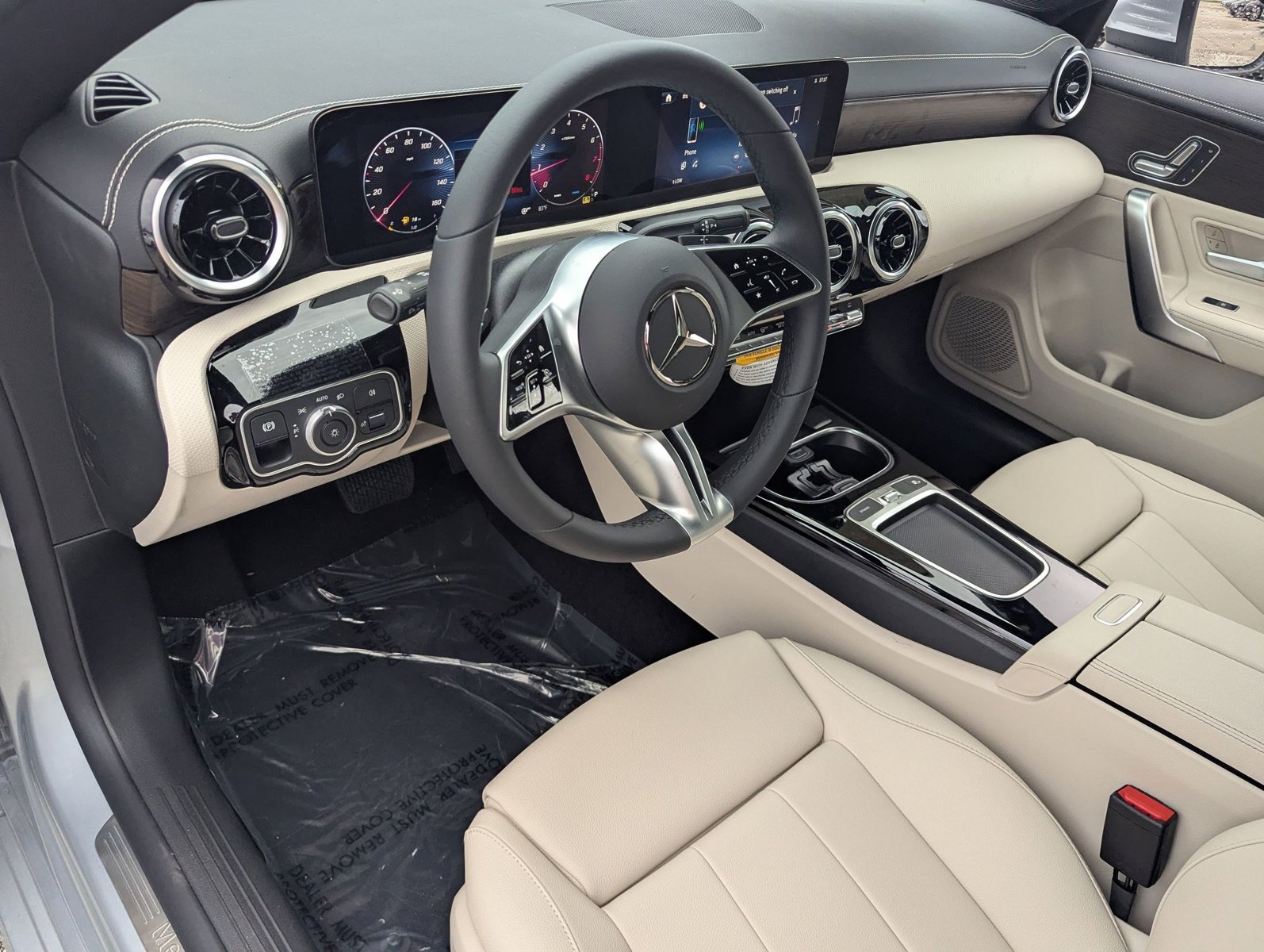 2026 Mercedes Benz CLA 250 photo 3