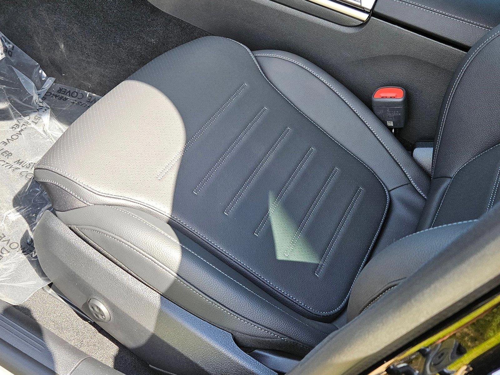 2024 Mercedes Benz C 300 Sedan photo 4