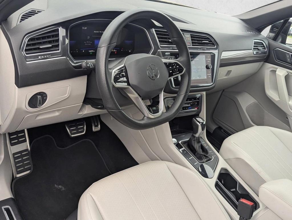 Used 2023 Volkswagen Tiguan 2.0T SE R-Line Black SUV