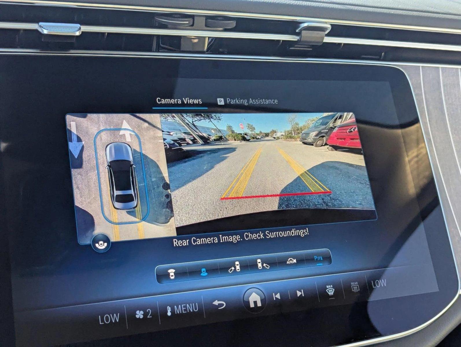 2025 Mercedes-Benz E-Class E350 - Photo 12