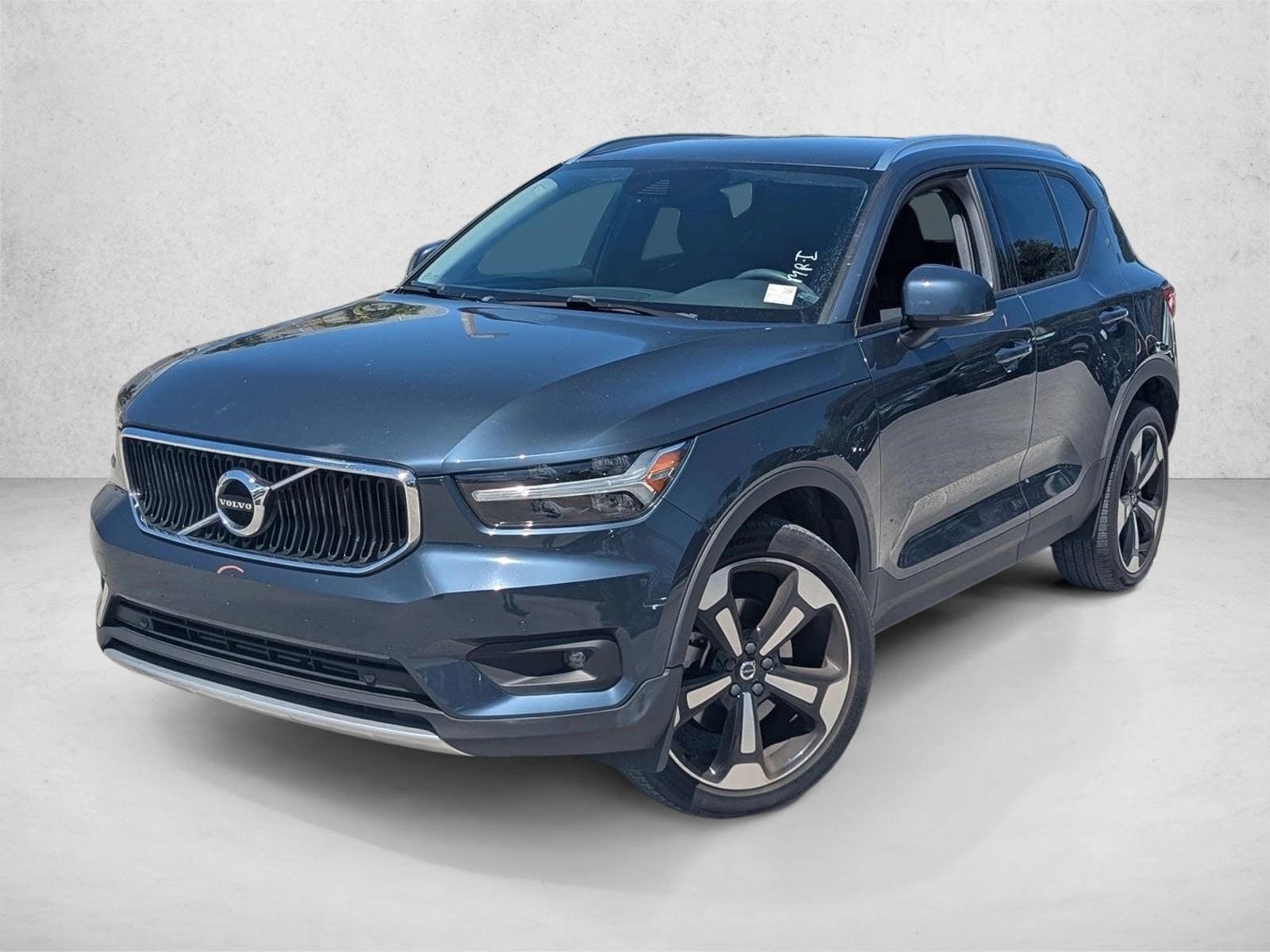 2022 Volvo XC40