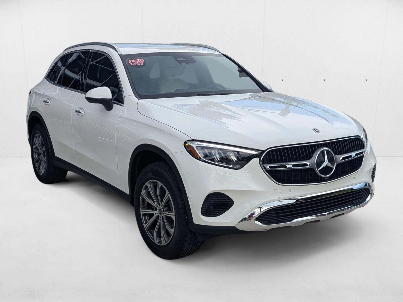 2025 Mercedes Benz GLC 300 4MATIC photo 2